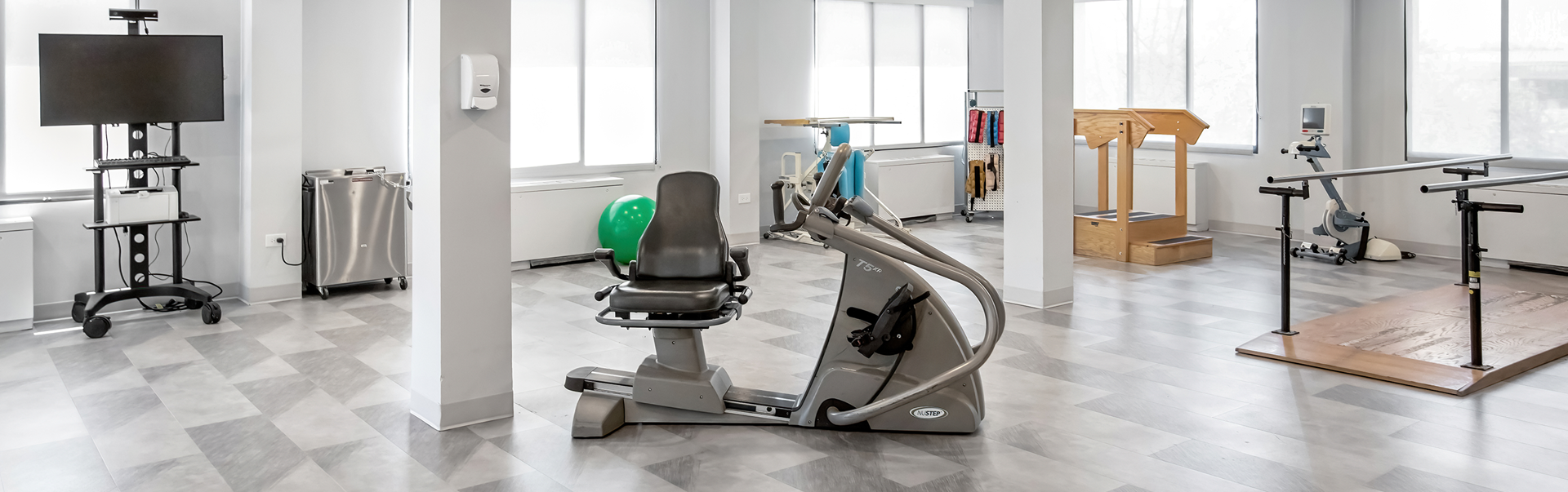 Bella Terra 8211 ELMHURST 8211 Rehab Gym  hero